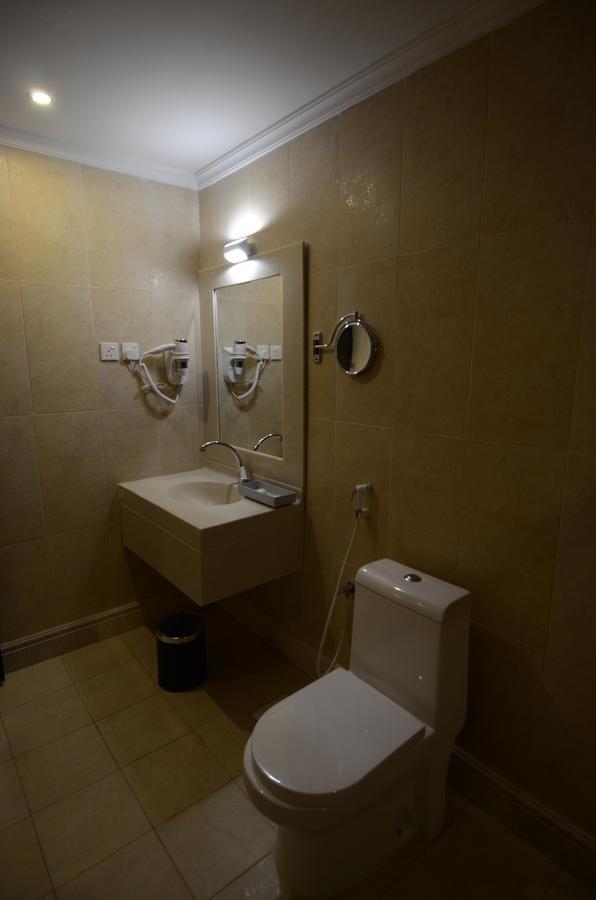 Al Joory Suites Hotel Khafji Extérieur photo